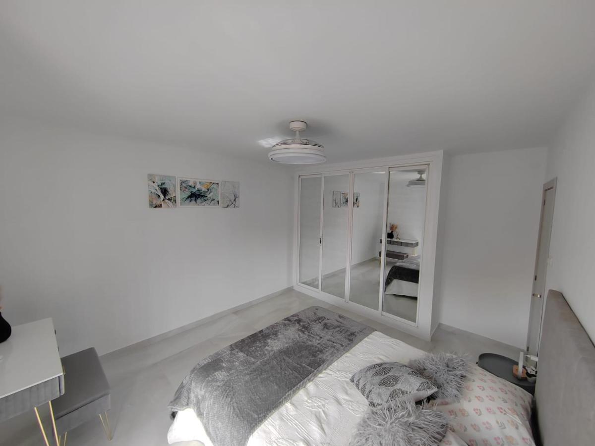 Apartamento La Torre,200M Hasta La Playa Benalmádena Esterno foto