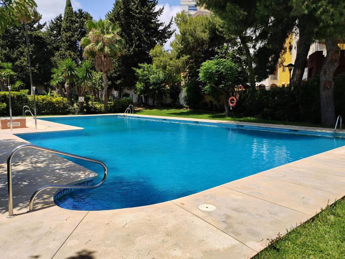 Apartamento La Torre,200M Hasta La Playa Benalmádena Esterno foto